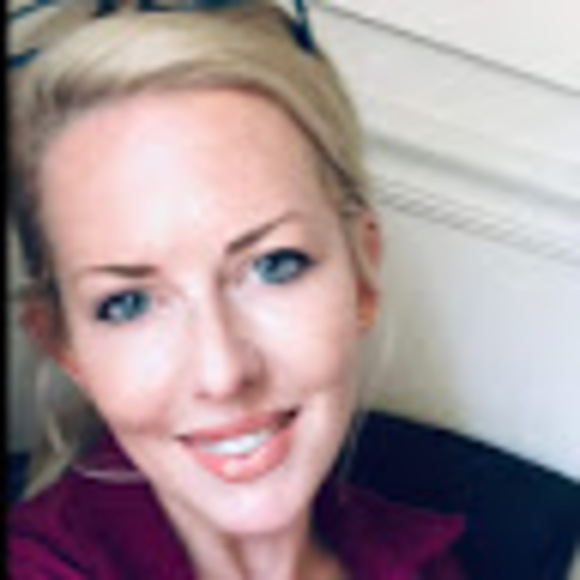 Meet your Posher, Danielle - Picture 1 of 1